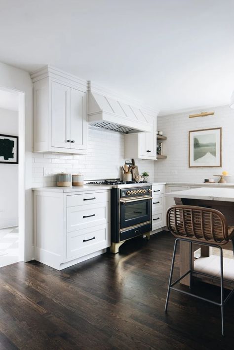 White Cabinets Dark Floors, Kitchen Ideas White Cabinets, Kitchen Ideas White, Neat Method, Kate Marker Interiors, Hardwood Floors Dark, Dark Floors, Dark Wood Floors, Kitchen Farmhouse