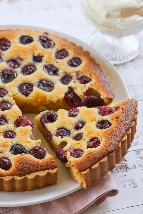 Cherry and almonds go together, and are perfect in dessert recipes. Almond Tart Recipe, Almond Frangipane, Almond Filling, Classic French Desserts, Tart Dough, Frangipane Tart, Bigger Bolder Baking, Tart Baking, Cherry Almond