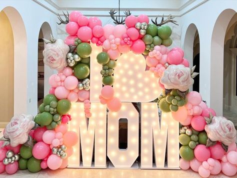 Pool Wedding Decorations, Mothers Day Balloons, Mother's Day Background, Have The Best Day, Mothers Day Pictures, Mother's Day Bouquet, Mothers Day Decor, Flower Wall Backdrop, Mothers Day Brunch