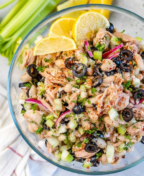 top view of bean and tuna salad in a clear bowl Tuna Bean Salad Healthy, White Bean Tuna Salad, Tuna Bean Salad, Tuna White Bean Salad, Bean Tuna Salad, Seafood Healthy, Avocado Tuna, Healthy Tuna Salad, Affordable Meals