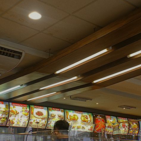 Jollibee Jollibee Aesthetic Food, Aesthetic Jollibee, Jollibee Aesthetic, Jollibee Food, Mcdonald's Aesthetic, Taekook Au, Idea Aesthetic, Diy Photo Book, Ig Post