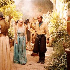 Daenerys Qarth, Daenerys Cosplay, Daenerys Targaryen Dress, Rhaena Targaryen, Jorah Mormont, Iain Glen, Emilia Clarke, Dragon Age, Dive In