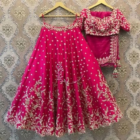 Magenta Pink Lehenga, Plus Size Lehenga, New Lehenga, Lehenga Choli Designs, Silk Lehenga Choli, Cutwork Blouse, Model Blouse, Mehndi Dress, Latest Bridal Lehenga