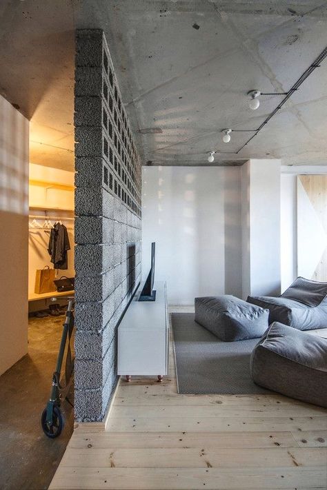 https://www.facebook.com/PlataformaArquitectura/photos/pcb.10153621302281248/10153621301601248/?type=1 Design Ložnic, Concrete Interiors, Concrete Block, Industrial Bedroom, 아파트 인테리어, Industrial Loft, Design Del Prodotto, Industrial House, One Bedroom Apartment