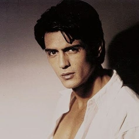 Arjun Rampal Aesthetic, Arjun Rampal 90s, Bollywood Scenes, Heroes Actors, Arjun Rampal, Bollywood Retro, Bollywood Aesthetic, 90s Bollywood Aesthetic, Bollywood Pictures