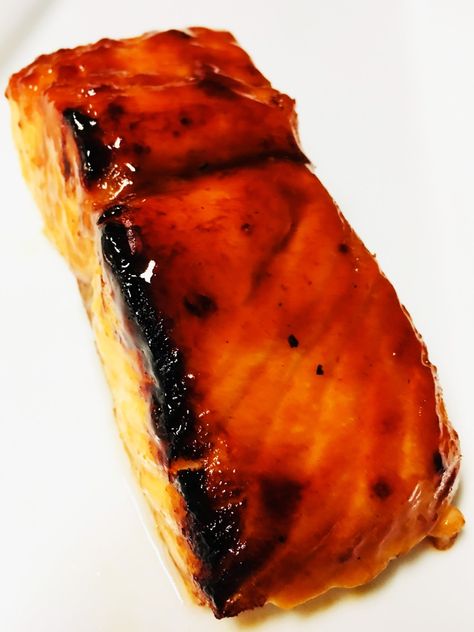 Air Fryer Sriracha Bourbon Salmon Cooking With Bourbon, Bourbon Salmon, Bourbon Glazed Salmon, Sriracha Salmon, Air Fryer Salmon, Salmon Soy Sauce, Bourbon Sauce, Soy Recipes, Stuffed Jalapenos With Bacon