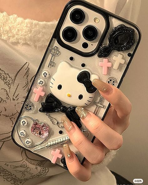 🖤 Gothic Y2K Hello Kitty Phone Case 🖤 LlNK lN BlO 🌎 Wrldwide shpping ✈️ ------------------------------------- ✨ Kawaii post daily at @kawaiifantasyxx ✨ ------------------------------------- ฅ^•ﻌ•^ฅ #hellokitty #hellokittylover #hellokittycore #sanrio #sanriocore #kawaii #kawaiiaesthetic #kawaiiphone #gothic #hellokittyaddict #kawaiithing #cutecore #kawaiicore #sanrioaesthetic #hellokittyjunkies #aesthetic #pinkaesthetic #ａｅｓｔｈｅｔｉｃ #cute #iphonecase #cutephonecase Y2k Phone Case Iphone 11, Cute Y2k Phone Cases, Black Hello Kitty Phone Case, Gyaru Phone Case, Saniro Phone Case, Hello Kitty Phone Case, Y2k Hello Kitty, Kawaii Core, Transparent Phone Case