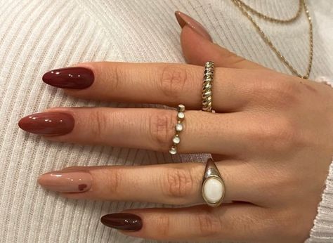 Lana Del Rey Nails Inspiration, Lana Del Rey Nails, Selena Gomez Nails, Grunge Nails, Blush Nails, Casual Nails, Classy Acrylic Nails, Pretty Gel Nails, Almond Acrylic Nails