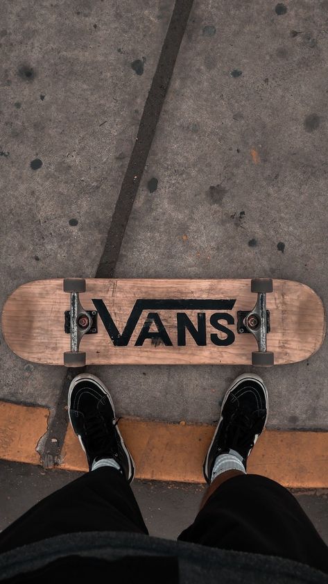 Vans and Skateboard Skateboarding Aesthetic Wallpaper, Skateboard Aesthetic Wallpaper Iphone, Skateboard Wallpaper Iphone, Skateboard Wallpaper Aesthetic, Skateboarding Wallpaper, Skater Wallpaper, Skate Wallpaper, Best Shoes For Women, Skateboard Wallpaper