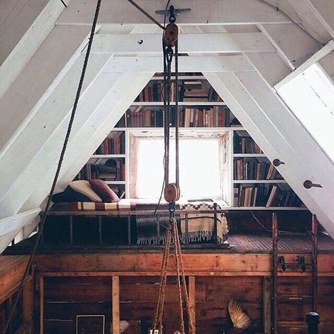 Reading Loft, Attic Library, Asma Kat, Attic Bedrooms, Attic Renovation, Attic Remodel, Attic Bedroom, Attic Rooms, Up House