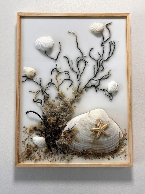 Shell Abstract Art, Resin Seashell Crafts, Seashell Shadow Boxes, Beach Themed Wall Art, Drilling Glass, Seashell Artwork, Beachy Home Decor, Chicken Wire Crafts, Seashell Art Diy