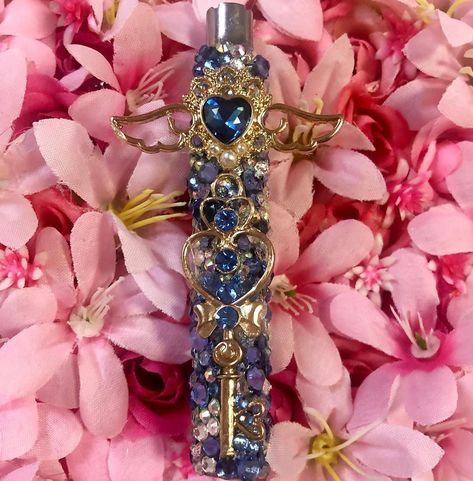 High Maintenance Shop on Instagram: “Just added! Don’t forget, you can get 10% off your first order with code “WELCOME10” 💎💙 - - -  #510thread #vapepix #vapelyfe #vapelove…” Decorated Pen Battery, Bedazzled Pen Batteries, 510 Thread Battery, Bling Bottles, Rhinestone Projects, Pen Diy, Pretty Pens, Ghost And Ghouls, Herbal Magic