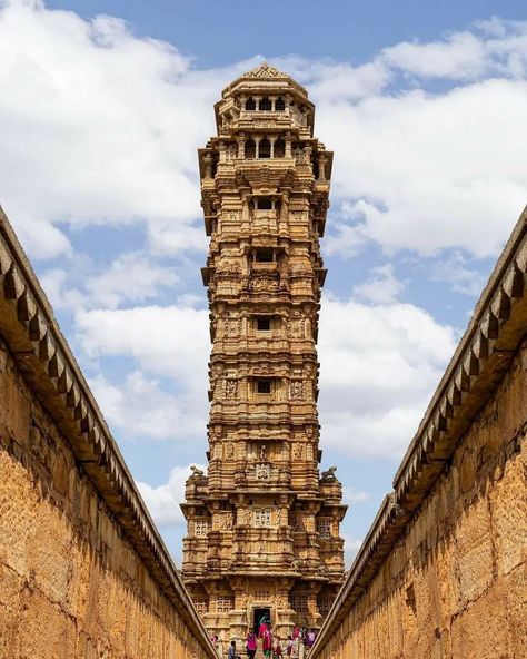 Chittorgarh Fort, History Of India, Visit India, India India, Indian Architecture, Rajasthan India, India Travel, Art And Architecture, Fort