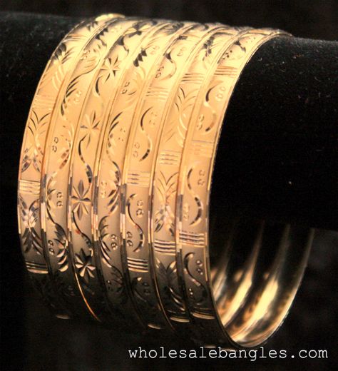 Mexican Gold Bangles, All That Glitters Is Gold, Mexican Jewelry, Bride Jewelry, Gold Plated Bangles, Gold Bride Jewelry, Gold Bangles Design, Bangle Designs, Gold Rush