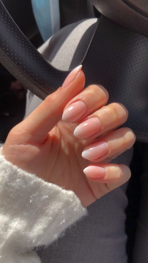 Elegant Almond Nails Classy Ombre, Alia Bhatt Nails, French Ombre Nails Almond, Almond Ombre Nails, White Nude Nails, Natural Ombre Nails, Kesariya Song, Ranbir Kapoor Alia Bhatt, Ishq Hai