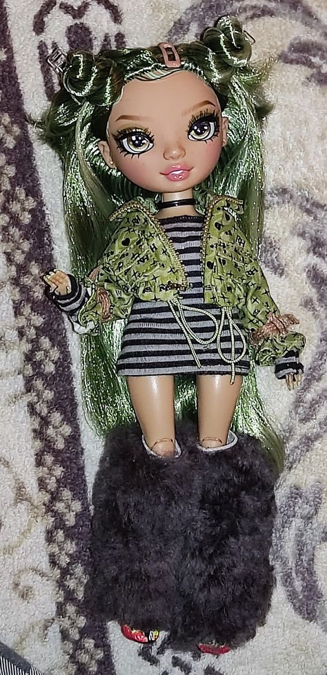 RGGGGGRGRRRRAWRRRR BARK BARK. GRRRRRR👹👹💯💥 Olivia Woods, Doll Makeover, Rainbow High, Custom Dolls, Monster High, Collectible Dolls, Collectibles, Rainbow, Dolls