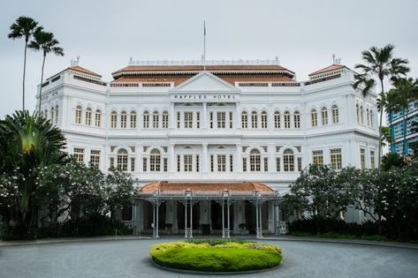 Raffles Singapore, Raffles Hotel Singapore, Raffles Hotel, Hotel Bel Air, Singapore Sling, Singapore Photos, Singapore Travel, Colonial Style, Luxury Hotels