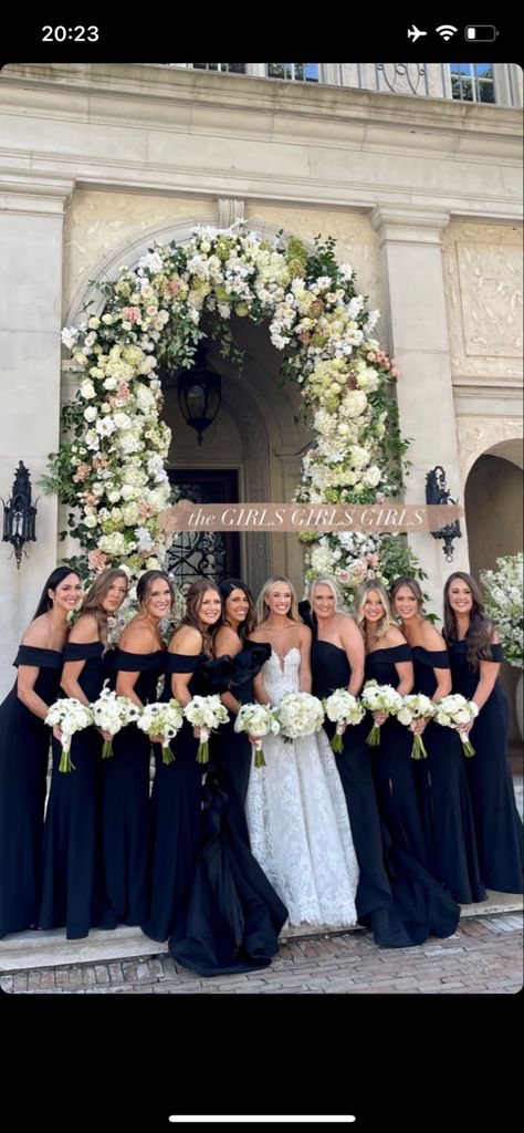 All Black Bridesmaid Dresses, Bridesmaid Dresses And Groomsmen, Wedding Inspo Black, Black And White Bridal Party, Black Satin Bridesmaid Dress, White Bridal Party, Bridesmaid Poses, Black Bridesmaid, Champagne Dress