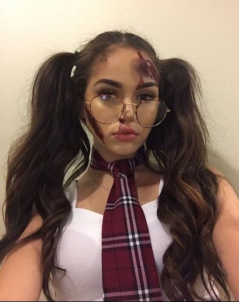 Girl Halloween Makeup, Halloween Coustumes, Halloween Makeup Scary, Halloween Makeup Inspiration, Maggie Lindemann, Couples Halloween, School Makeup, Halloween Costume Outfits, Halloween Inspo