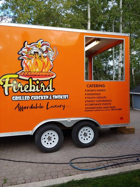 $67,000 - Firebird Grilled Chicken and Smokies is a specialized catering mobile trailer designed by chefs from Vancouver’s culinary art school. 20 years ago, a restaurant called The Nobile Grill opened in downtown Vancouver serving “affordable luxury”. The chef put together a menu that attracted a lunch crowd that wanted to eat well without breaking their budget. The idea was to offer a simple menu that would have people come back for more.#andykazina Chicken Food Truck, Culinary Arts Schools, Food Truck Menu, Simple Menu, Culinary Art, Food Truck Design, Downtown Vancouver, Truck Ideas, Truck Design