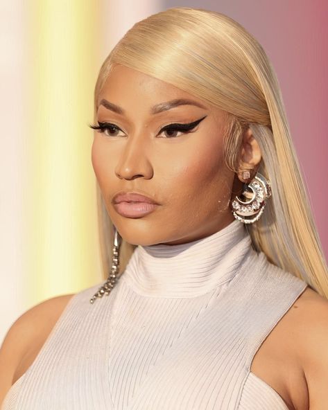 Nicki Minaj At Barbie Premier, Nikki Minaj Makeup, Nicki Minaj Makeup Looks, Nicki Minaj Makeup, Barbie Movie Premiere, Barbie Barbie Movie, Nicki Minaj Hairstyles, Nicki Minaj Wallpaper, The Barbie Movie