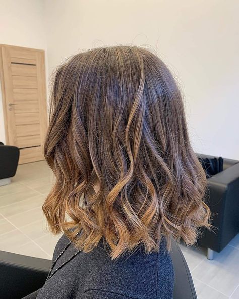 Loose Curls On Shoulder Length Hair, Roka Hairstyle For Short Hair, Curled Hairstyles For Medium Hair Formal Shoulder Length, Shoulder Length Hair Prom, Curled Shoulder Length Hair, Shoulder Length Hair Curled, Shoulder Length Curled Hair, Shoulder Length Hair Wavy Natural, Balayage Brunette Short