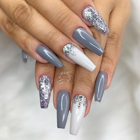 15 Trending Nail Ideas That Are Beautiful - Hashtag Nail Art Nagel Stamping, Color Changing Nails, White And Silver Nails, Baku Azerbaijan, Super Nails, Coffin Nails Long, White Nail, Silver Nails, Coffin Nails Designs