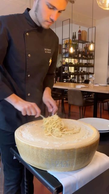 Cheese Wheel Pasta, Hotel Aesthetic, Cheese Wheel, Anniversary Dinner, Italian Cheese, Pasta Lover, Italian Dinner, Surprise Me, Italian Recipes