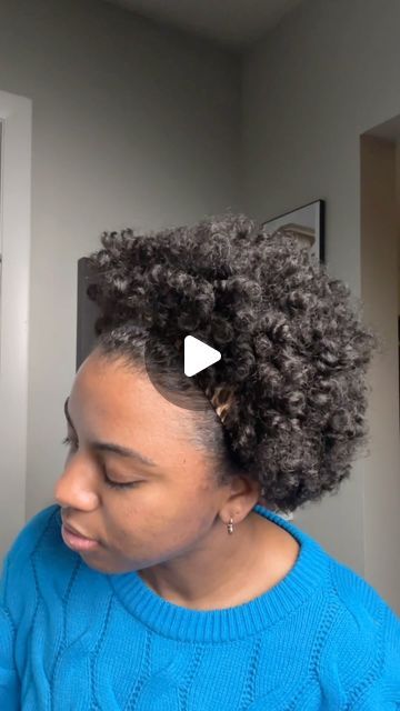 Candace🩷Renee on Instagram: "I haven’t done a bantu knot out in a looong time!
I really blow dried my hair to put in a protective style but the way it failed within 30 mins..I had to switch it up lol😬

#naturalhairstyles #shortnaturalhairstyle #type4hair #curlyhairstyles" Band 2 Knots Hairstyles, Bantu Knots Twist Out, Bantu Knot Take Down, Bantu Knots Taken Out, Bantu Knots On Short Hair, Short Hair Twist Out, Bantu Knot Out Natural Hair, Bantu Knot Curls, Bantu Knots Hairstyles