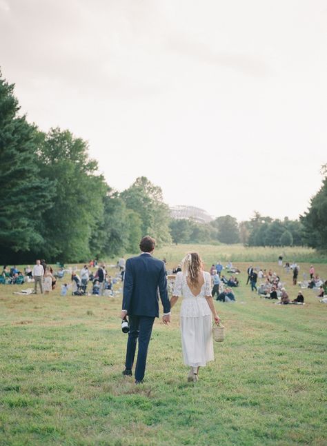 Public Park Wedding Ceremony, Public Park Wedding, Castle Wedding Venues, Wedding Suits For Bride, Catbird Nyc, Park Wedding Ceremony, Wedding Castle, Private Ceremony, Shopping In Barcelona