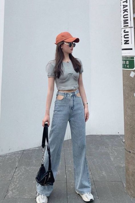 ac796a52db3f16bbdb6557d3d89d1c5adesc35771782ri Jeans Edgy Outfit, Folded Jeans, Edgy Outfit, Kpop Fashion Outfits, Edgy Outfits, Korean Outfits, Simple Outfits, Look Fashion, Boyfriend Jeans