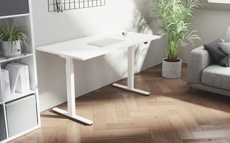 Standing desk “Fortis” is a compact and lightweight standing desk solution for a small #officespace or #homeoffice , frame can handle table tops from 1100mm to 1400 (1500)mm in length. Warranty 3 https://www.standesk.eu/product-page/standing-desk-fortis #furniture #standing #standingdesk #homeoffice #homeofficedecor #homedesign #office #officedesign #officedecor #officespace #workplace #workspace #desksetup #sitstanddesk Sit Stand Desk, Desk Setup, Table Tops, Home Office Decor, Office Design, Office Space, Standing Desk, Work Space, Office Decor