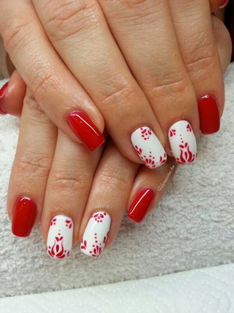 Swedish Nail Art, White Nails With Red Design, Folklore Nails, Red Floral Nails, 23 Nails, Dance Nails, Mexican Nails, Mandala Nails, Red And White Nails