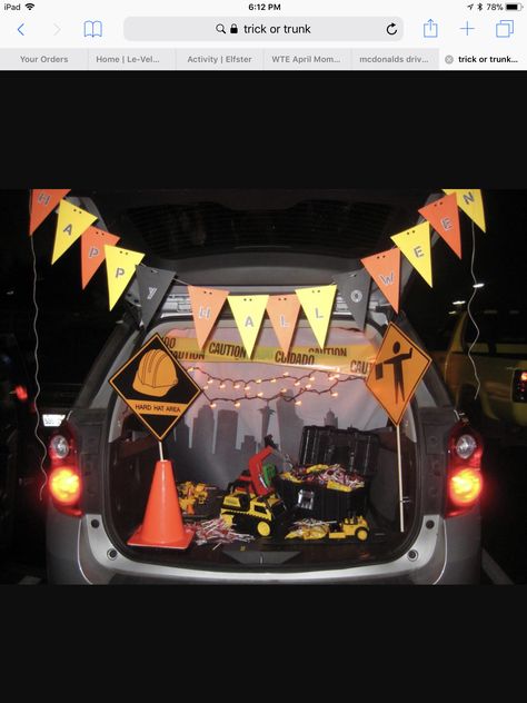 Construction Site Trunk Or Treat, Trunk Or Treat Construction Theme, Trunk Or Treat Construction, Construction Family Costume, Construction Trunk Or Treat Ideas, Construction Trunk Or Treat, Church Trunk, Halloween Car Decorations, Classic Halloween Movies