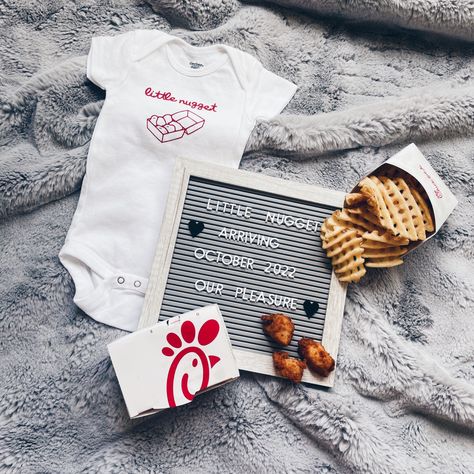 Chick Fil A Baby Announcement, Chick Fil A Pregnancy Announcement, Family Of 4 Announcement Pregnancy, Cute Baby Announcements For Husband, Chick Fil A Baby Shower Ideas, Pizza Baby Announcement, Food Pregnancy Announcement, August Baby Announcement, Baby Onesies Announcement