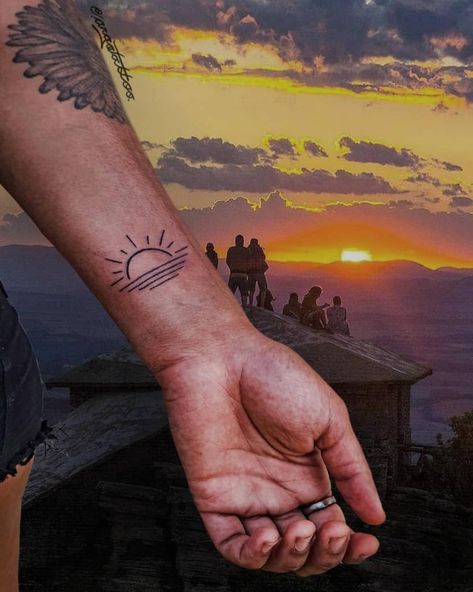 Wrist Sunset Tattoo, Sun Forearm Tattoos Men, Mens Sun Tattoo Ideas, Mens Sunset Tattoo, Sun Armband Tattoo, Simple Sun Tattoo Men, Sun Tattoo Men Arm, Sunset Tattoo For Men, Sun Men Tattoo