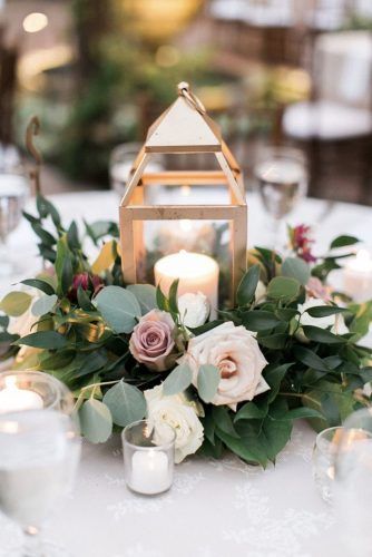 Hottest 2019 Wedding Trends From Pinterest ★ See more: https://www.weddingforward.com/2019-wedding-trends/7 Greenery Wedding Centerpieces, Romantic Wedding Centerpieces, Lantern Centerpiece Wedding, Flowers And Candles, Greenery Wedding Decor, Elegant Wedding Centerpiece, Rustic Wedding Decorations, Mauve Wedding, Gold Lanterns