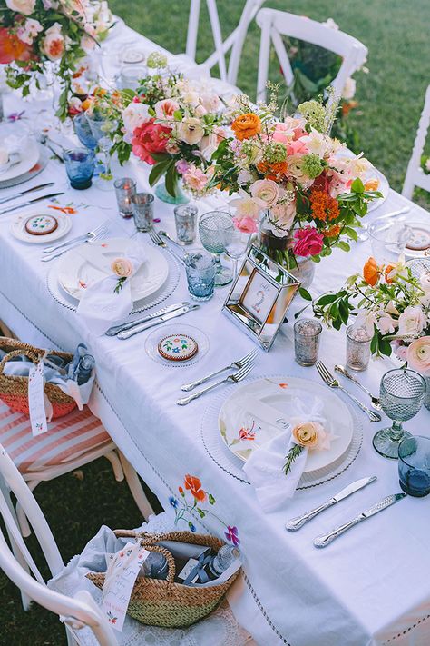 Mediterranean Wedding, Summer Garden Party, Outdoor Dinner, Creative Wedding Ideas, Summer Wedding Colors, Wedding Inspiration Summer, Garden Party Wedding, Wildflower Wedding, Flowers Wallpaper