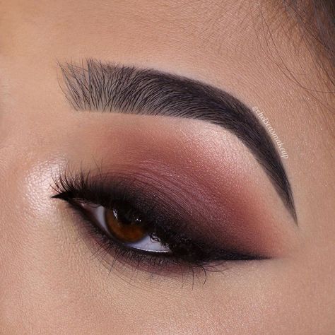 Machiaj Smokey Eyes, Evening Eye Makeup, Bare Minerals Makeup, Eye Makeup Images, Pretty Eye Makeup, Prom Eye Makeup, Cute Eye Makeup, Eye Makeup Pictures, Eye Makeup Steps