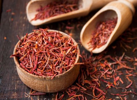 Saffron Uses, Spanish Saffron, Saffron Benefits, Saffron Recipes, Integrative Medicine, Health Food, Health Benefits, Dairy Free, Vegan Recipes