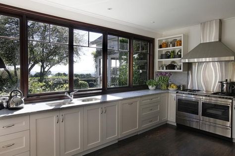 Kitchens Designs, No Upper Cabinets, Dish Washing, Farmhouse Sink Kitchen, Upper Cabinets, Cooking Area, Modern Kitchens, Cabinets Kitchen, Window Blinds