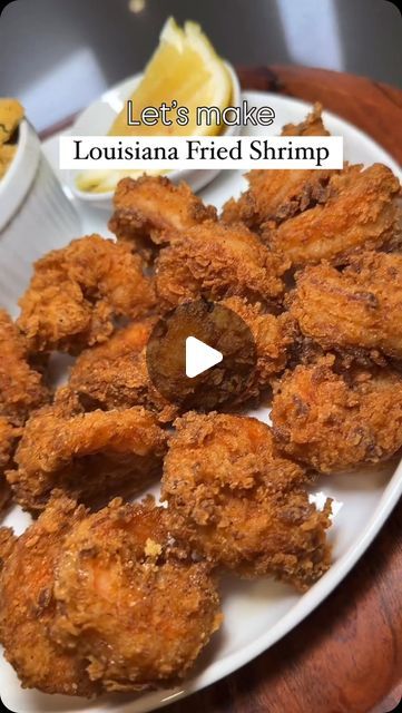 Seafood Network🦞🦐🦀🦑🐙🍤 on Instagram: "Mouthwatering Louisiana Fried Shrimp 🍤  @risascuisine   You making fried shrimp all wrong! This is the best way to make fried shrimp! 🍤   ✨If you ever go to New Orleans or Louisiana, in general, you can’t leave without giving you a seafood platter.   ✨My go to is usually fried shrimp or fried okra, sometimes with catfish if they have it.  ✨I like to first prep the wet and dry batter before I clean whatever it is that I’m frying   ✨ I season everything, and like to use cornmeal as the base for the okra, and cornmeal plus flour for the fried shrimp.  ✨I prefer to buy my shrimp with the head on, but that’s completely optional. Also I like to use an egg replacer over an actual egg, but that’s optional as well.   ✨ For the best flavor, deveining your Fried Shrimp Batter, Fried Shrimp Recipes Easy, Shrimp Batter, Fried Shrimp Recipes, Fried Okra, Egg Replacer, Smothered Chicken, The Grease, Seafood Platter