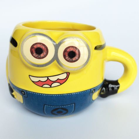 Minion Cup, Minion Cups, Party Gadgets, Thermos Cup, Stainless Steel Thermos, Cute Minions, Kids Water Bottle, New Ceramics, Ceramics Ideas Pottery