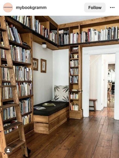 Reading Place, Classic Bookshelves, Floor To Ceiling Bookshelves, Unique Bookshelves, Bookshelves In Bedroom, White Bookshelves, Vintage Bookshelf, Floating Bookshelves, Coastal Bedroom Decorating