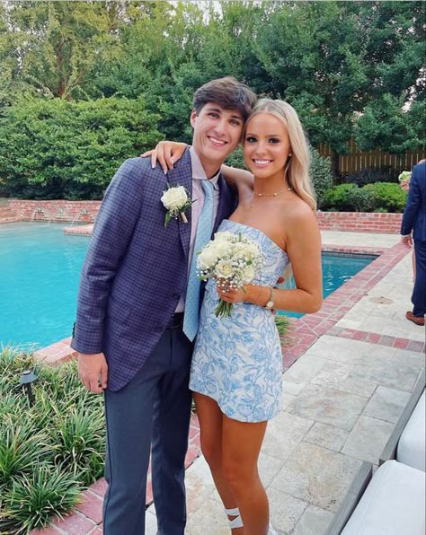 formalgowns Strapless Floral Hoco Dress, Hoco Looks Couples, Boho Mini Dress Formal, Unique Hoco Couple Outfits, Unique Blue Hoco Dress, Cute Unique Homecoming Dresses, Greece Hoco Dresses, Homecoming Dress Mini, Hoco Poses With Friend Date