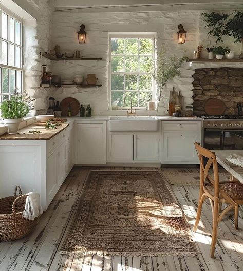 Charming Old House Interior, Old Country House Interior, Southern Homes Interior, Old Southern Homes Interior, Old Country House, Old Southern Homes, Old Country Houses, Southern Home Interior, Old House Interior