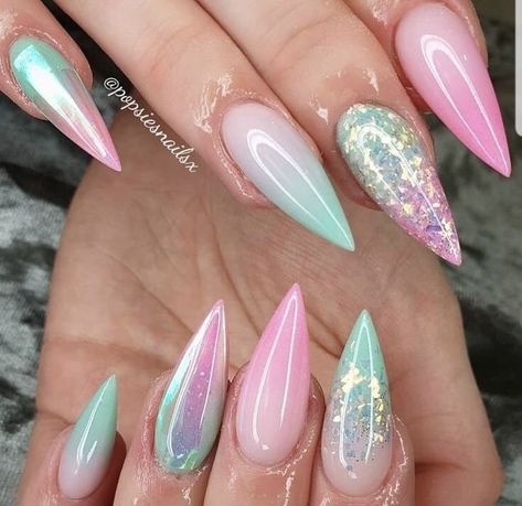 25 Trendy Nails 2023 for Your Summer Look - Pretty Designs 2023 | Summer Nails Bumble Bee Nails, Stilleto Nails Designs, Stiletto Nails Short, Bee Nails, May Nails, Stiletto Nail Art, Sassy Nails, Unicorn Nails, Stiletto Nails Designs