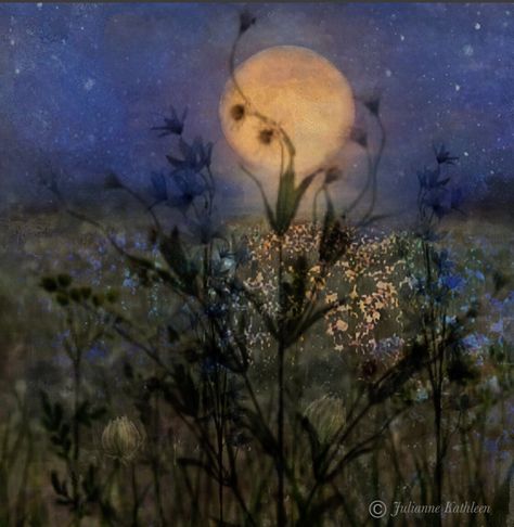 Green Aesthetic Outfit, Arte Peculiar, Flower Moon, Fairytale Art, The Full Moon, Arte Fantasy, Ethereal Art, Dreamy Art, Playlist Covers