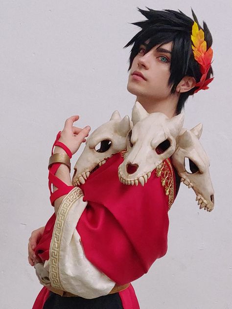 Gehe @ MANGA BARCELONA on Twitter: "prince of the underworld, cheeto feet haver 🧡 #HadesGame #Zagreus #Cosplay… " Zagreus Cosplay, Hades Cosplay, Hades Zagreus, Top Video Games, Greek Memes, Medieval Clothes, Cosplay Tutorial, Friends Characters, Character Profile