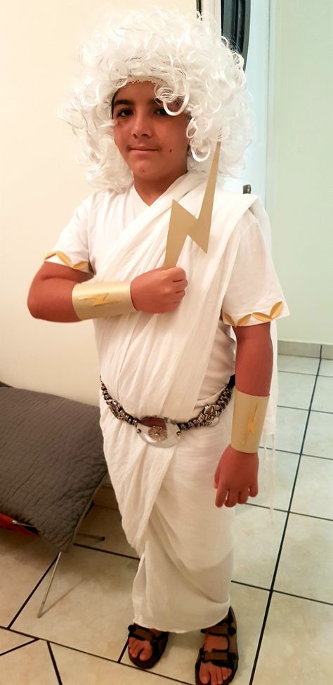 Zeus Costume Diy, Zeus Costume, Greek Mythology Costumes, Greece Costume, Mythology Costumes, Greek God Costume, Greek Dress, Goddess Costume, Band Camp